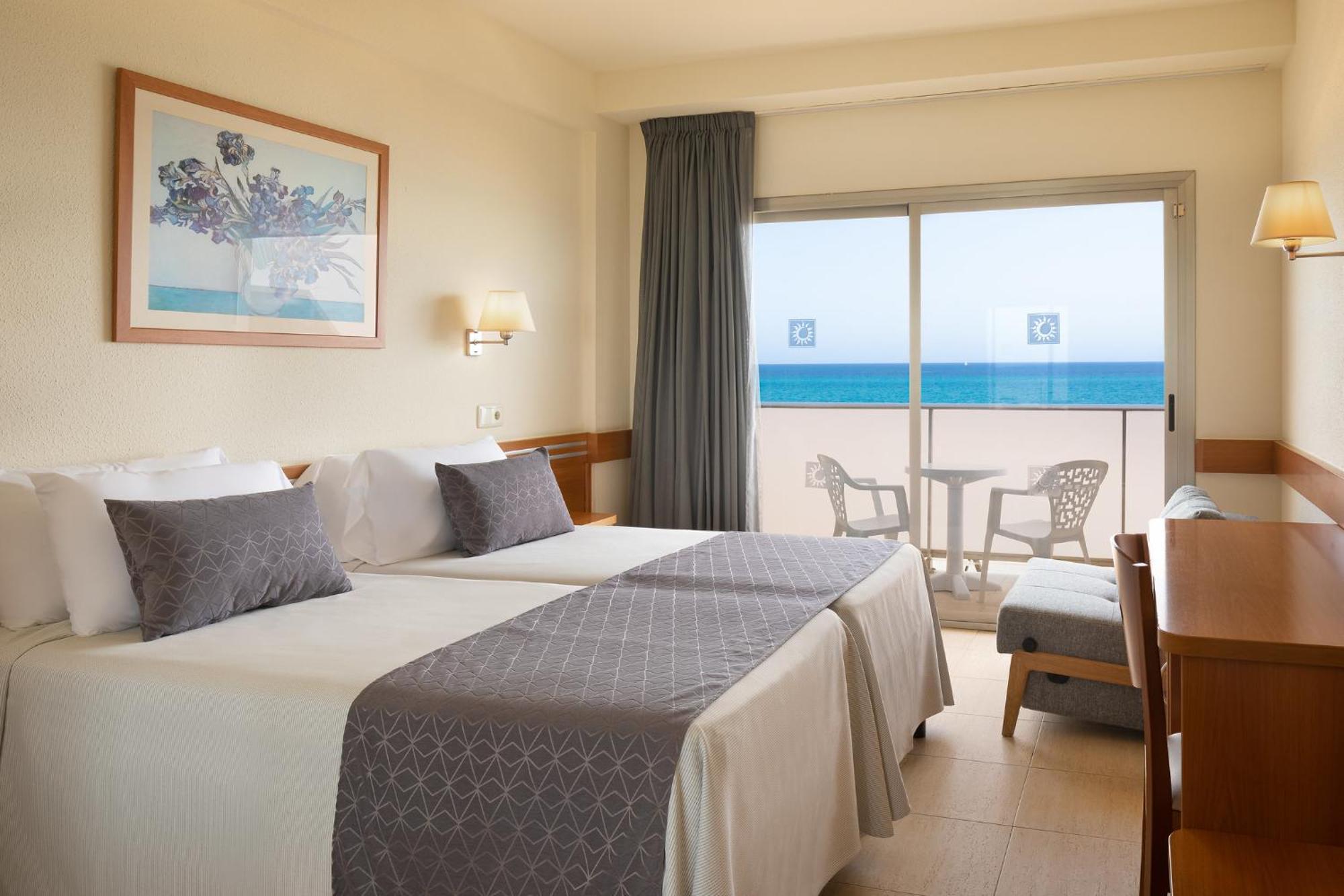 Triple Room Sea View