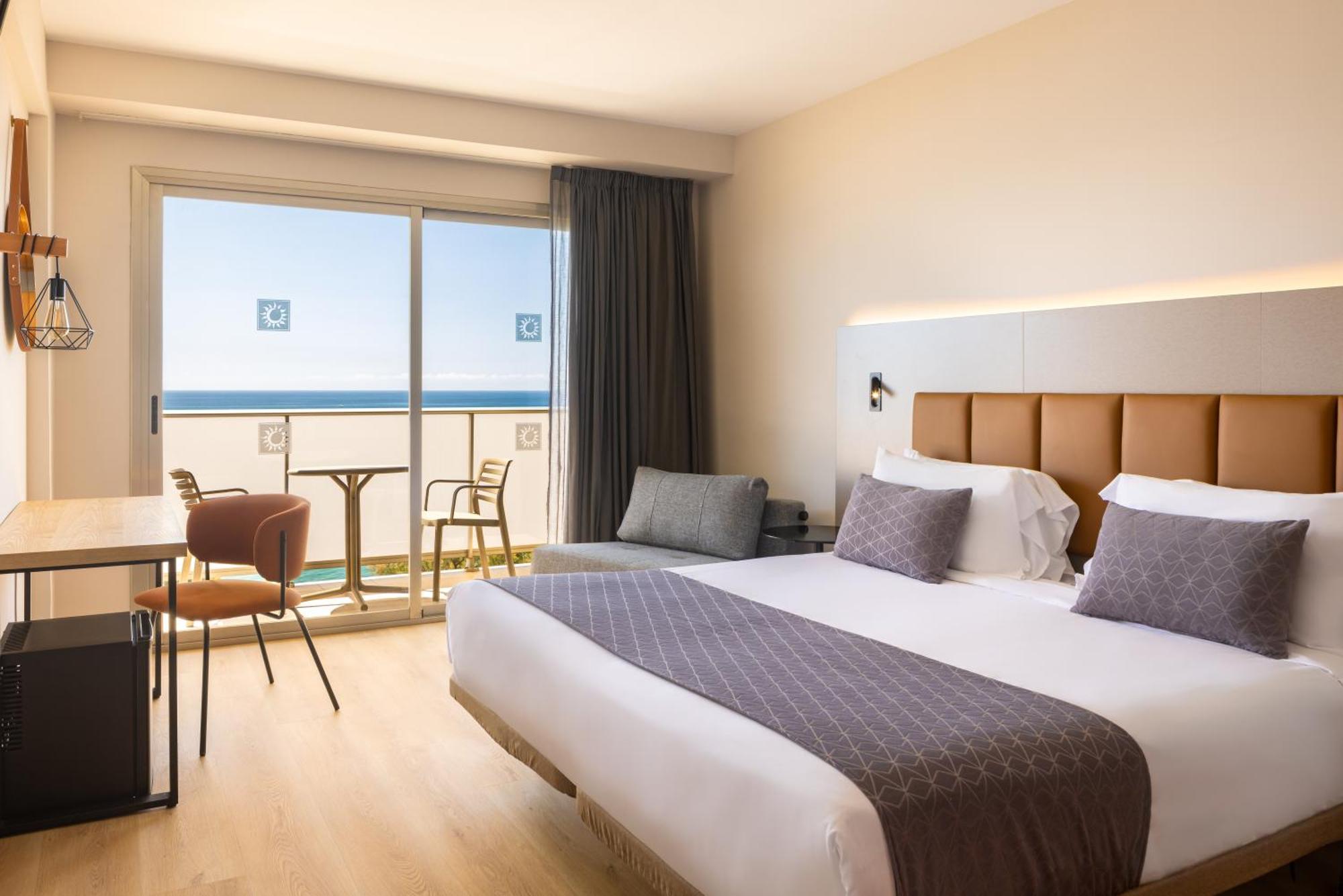 Superior Triple Room Sea View